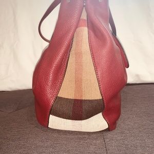 BURBERRY Authentic Tote Leather Bag